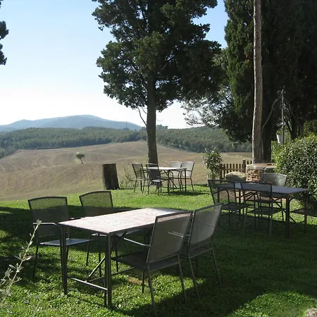 With Shared Pool In Ferienhaus Guasticce