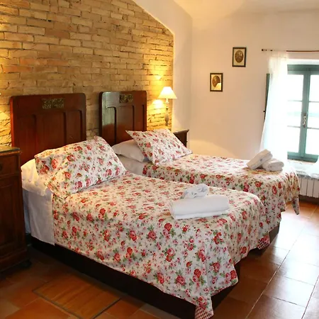With Shared Pool In Ferienhaus