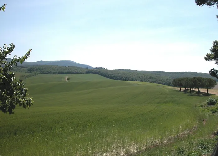 In With Shared Pool Semesterbostad Guasticce