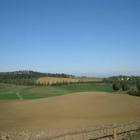 In With Shared Pool Ferienhaus